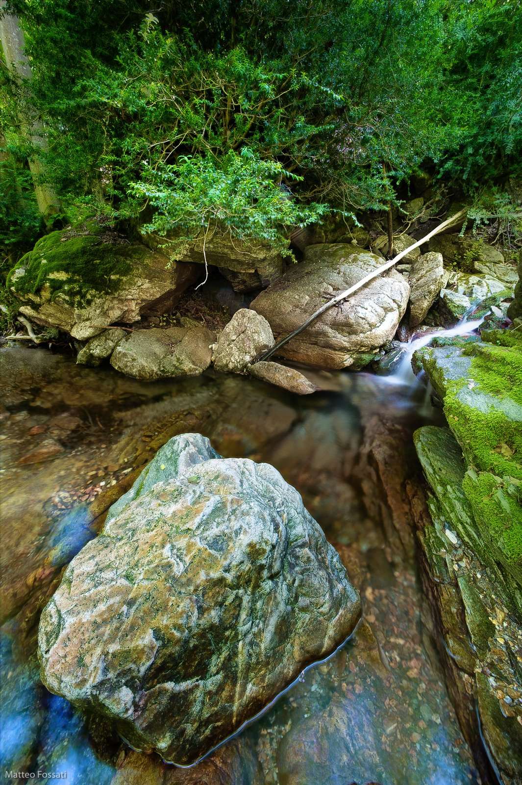 0004-acqua - Torrente alpino