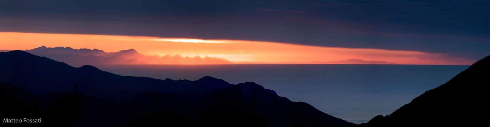 AL003 - Alba sulle Apuane