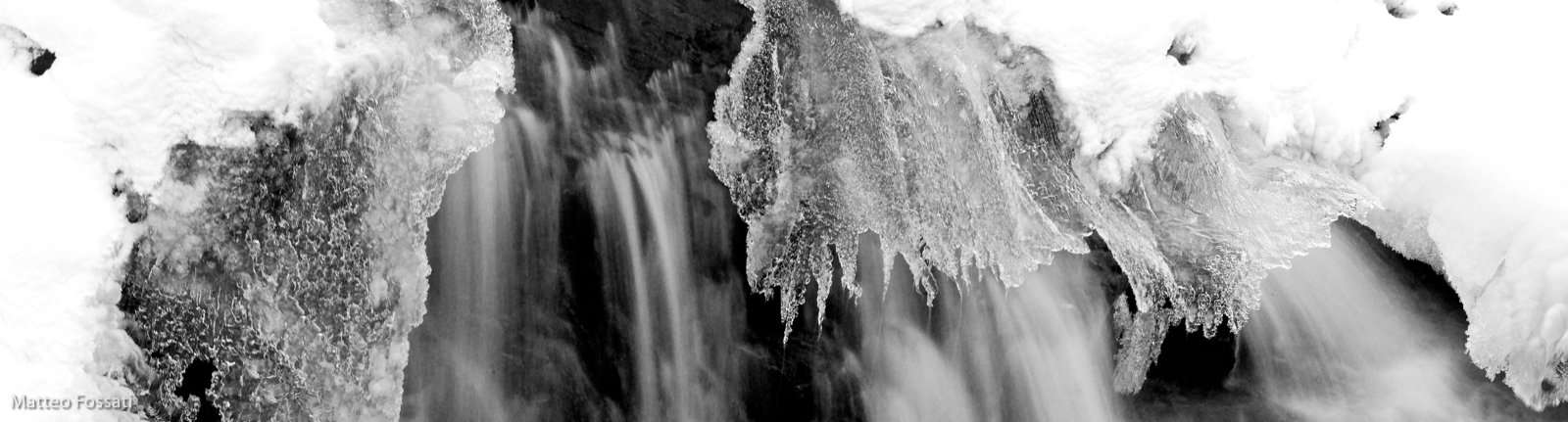 AL048 - Cascata ghiacciata